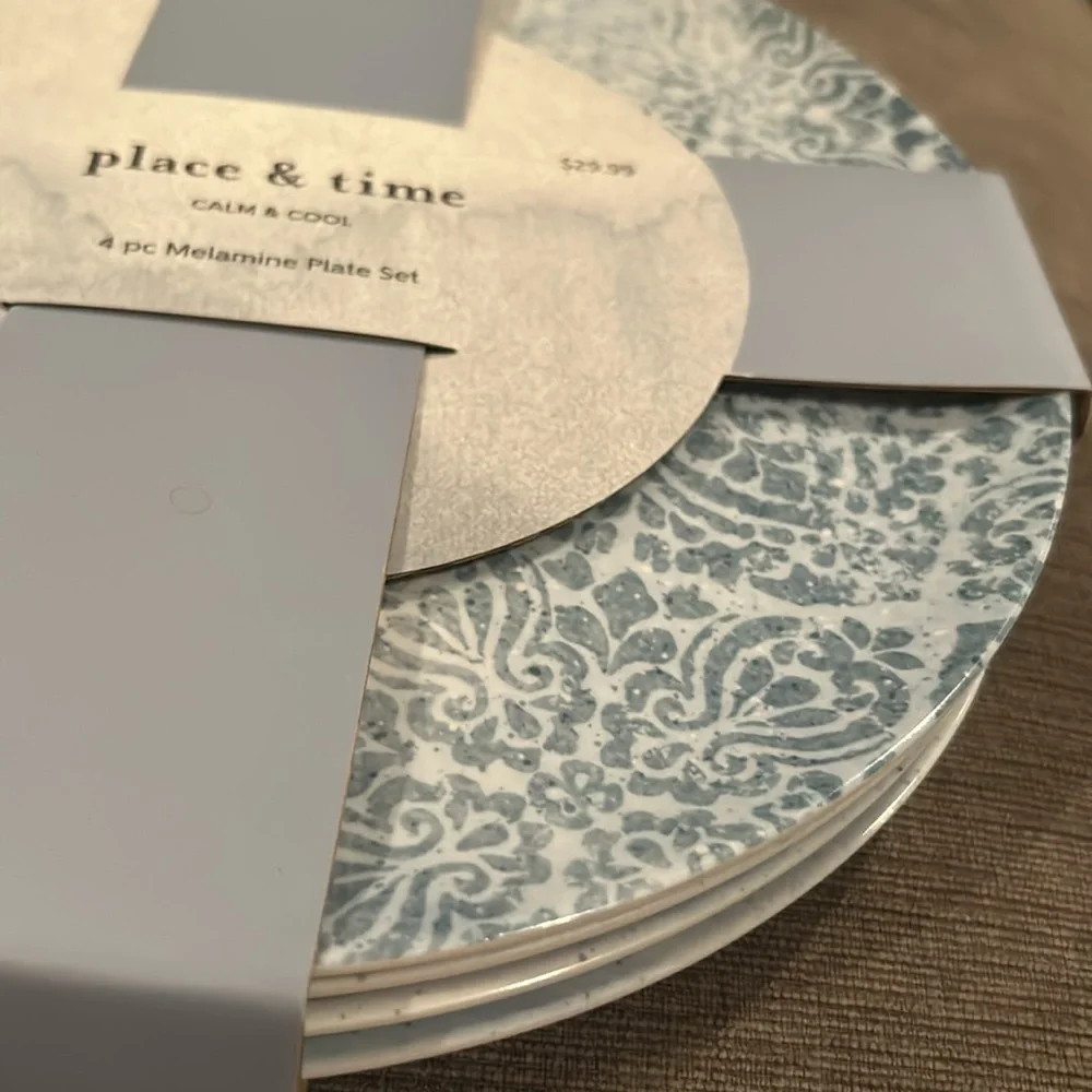 Melamine Plate Set of 4 Blue Paisly Boho design NEW